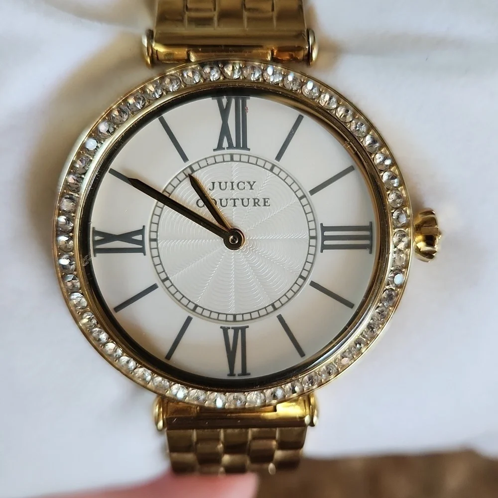 ✨️NWT JUICY COUTURE Gold Diamond lined Watch